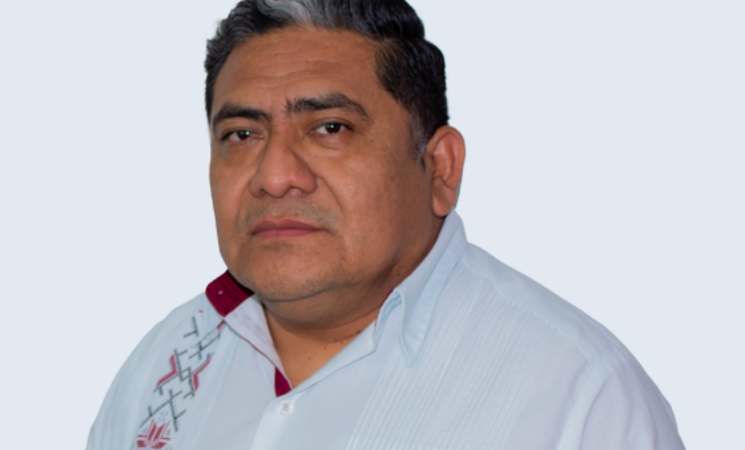Lic. Carlos Martínez Aké