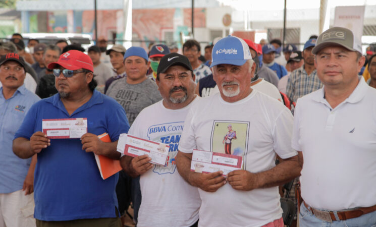 Más de 9 mil pescadores y acuicultores de Chiapas, Guerrero, Michoacán y Jalisco reciben nuevas tarjetas de Bienpesca