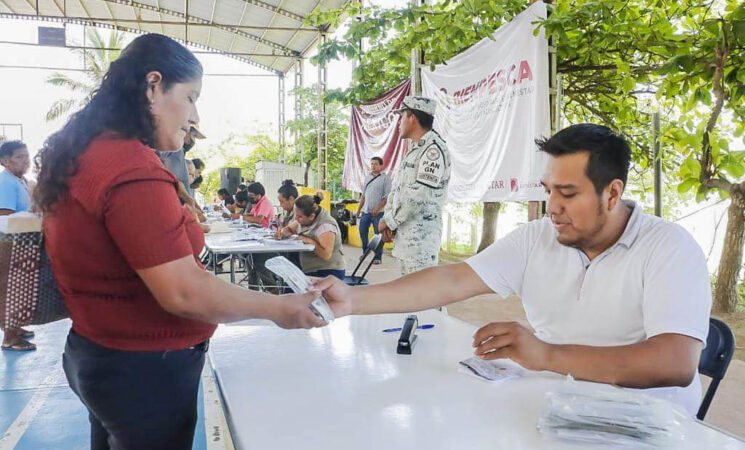 Reciben 30 mil pescadores sinaloenses complemento de 3,600 pesos de Bienpesca 