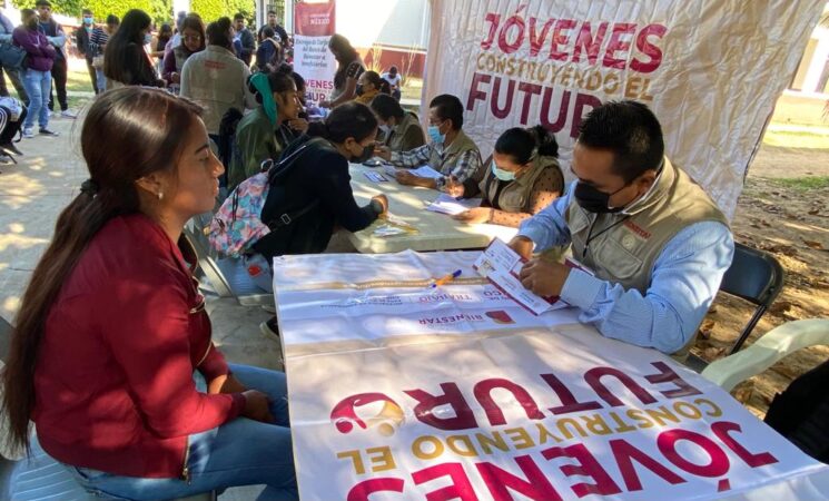 ¿Recién ingresaste a Jóvenes Construyendo el Futuro? Acude por tu tarjeta del Banco del Bienestar