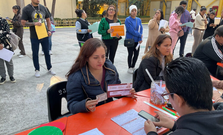 Culmina el ciclo escolar del arranque de la Beca Rita Cetina en secundarias públicas