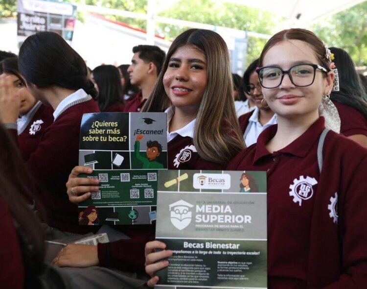 Del 1 al 15 de octubre, estudiantes de bachillerato podrán registrarse la Beca Universal Benito Juárez